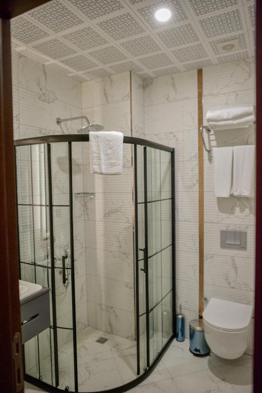 Standard Triple Room image 4