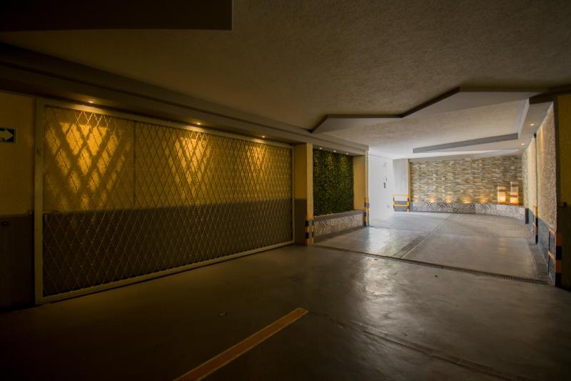 Hotel Catalina - image 20