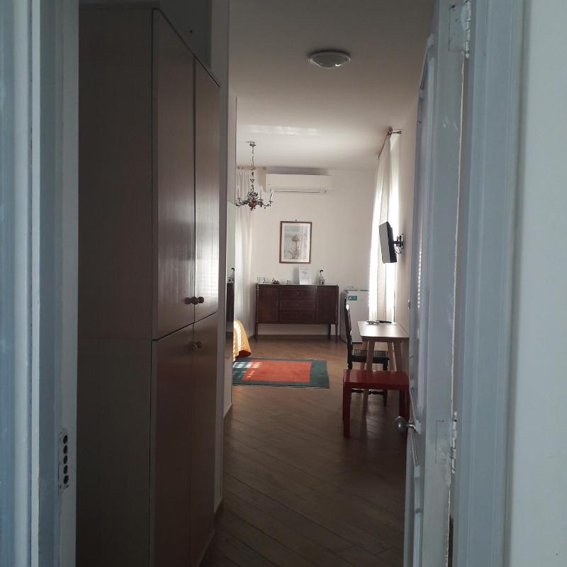 Standard Double Room image 3