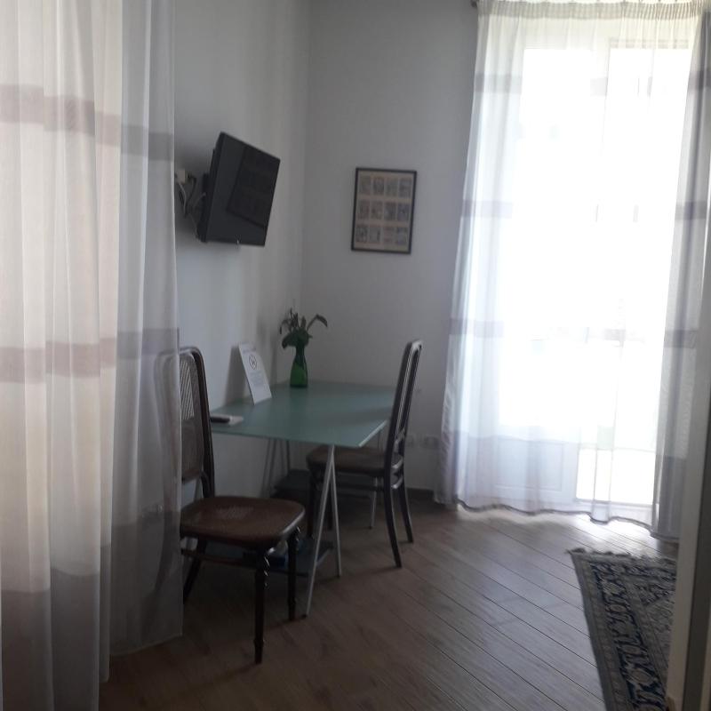 Classic Double Room image 2