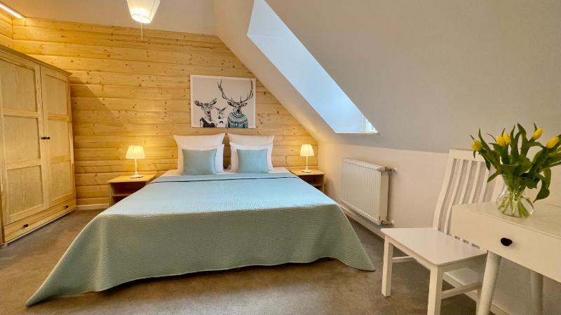 Deluxe Double or Twin Room image 4