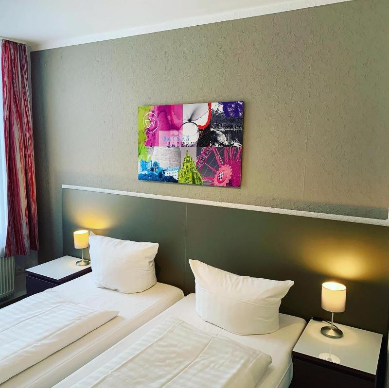 One-Bedroom Apartment image 1