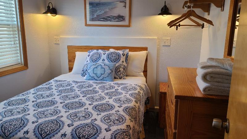 Two-Bedroom Apartment image 3