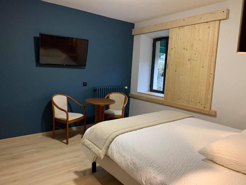 Double Room image 2