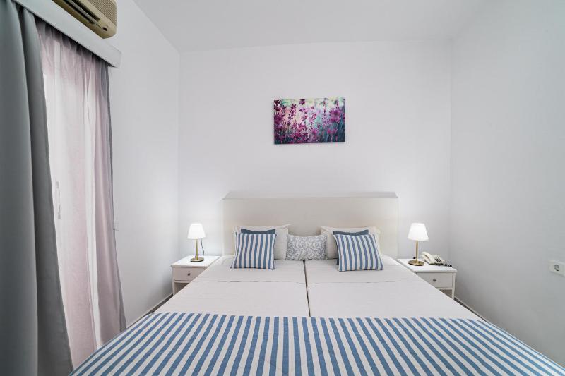 Double Room image 1
