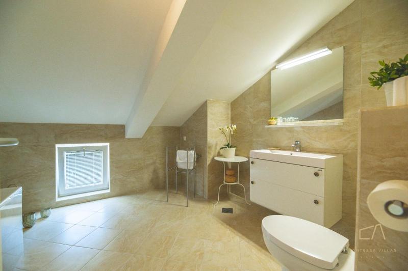 Apartment with Balcony image 2