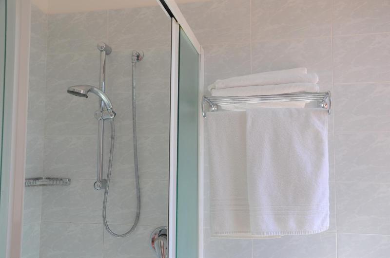 Double Room with Balcony image 2