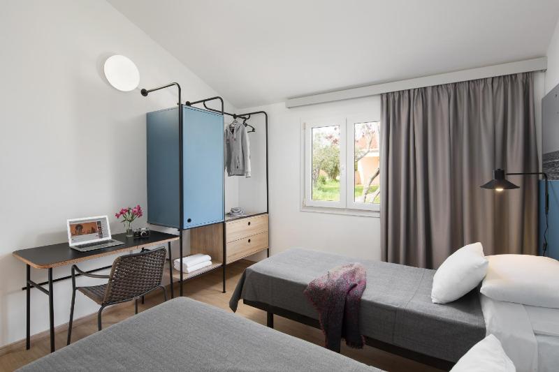 Standard Apartment image 2