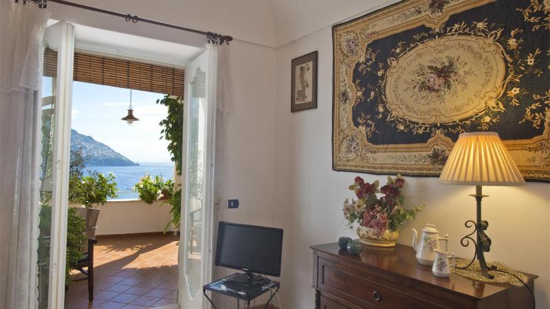 CASA NOEMI 4&2 Emma Villas - image 18