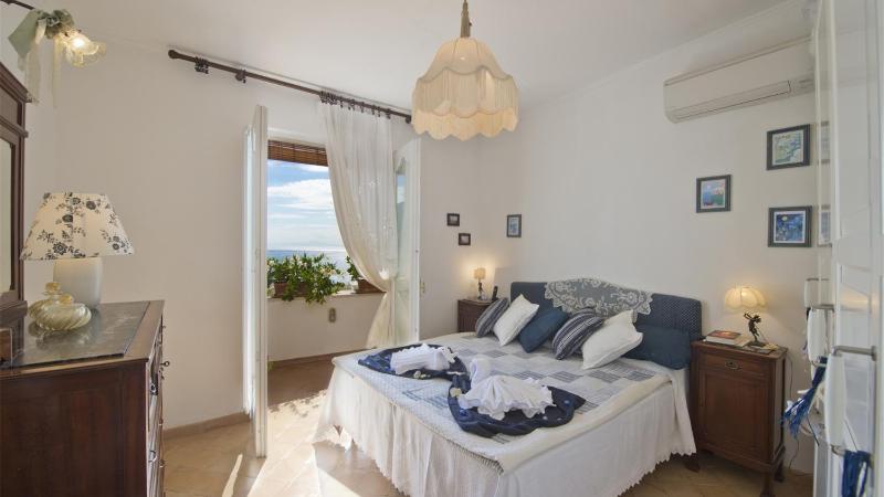 CASA NOEMI 4&2 Emma Villas - image 28