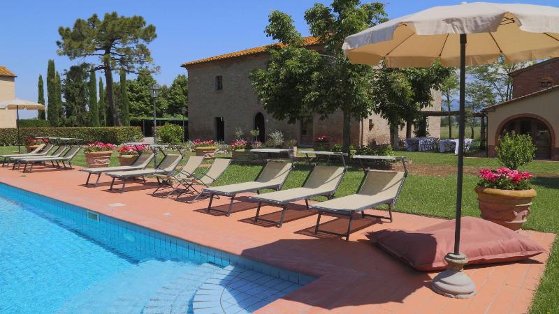 Le Caselle 26 Emma Villas - image 18