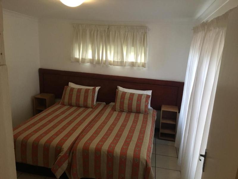 The Crescent Guesthouses - BnB/Self Catering - image 11