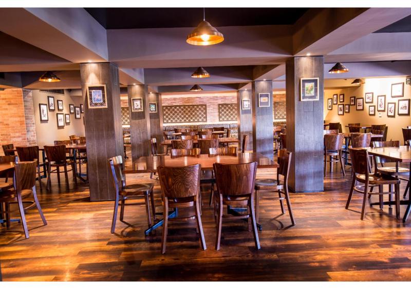 Gateway Hotel - image 16