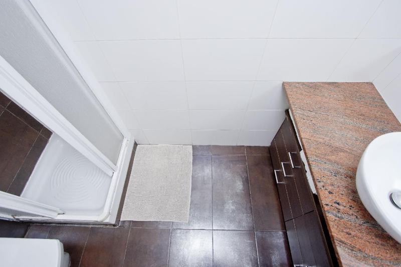 Studio Apartment image 4