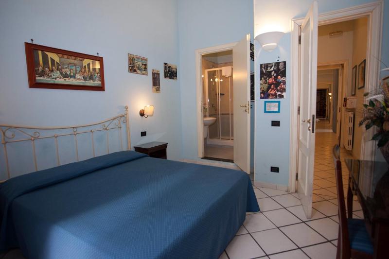 Double or Twin Room image 2