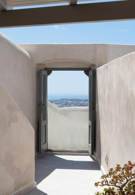 Premium Suite with Outdoor Hot Tub image 4