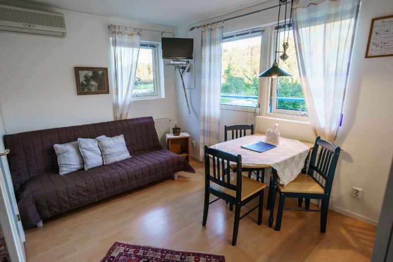 One-Bedroom Apartment with Balcony image 2