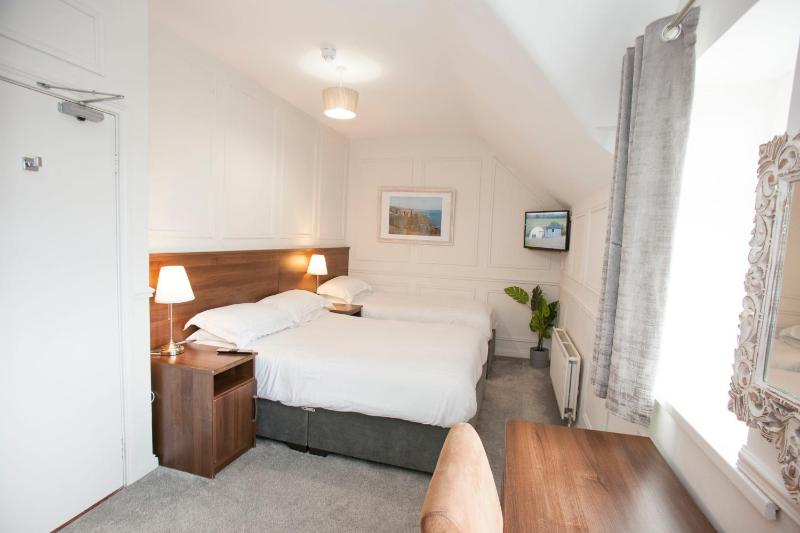 Triple Room image 4