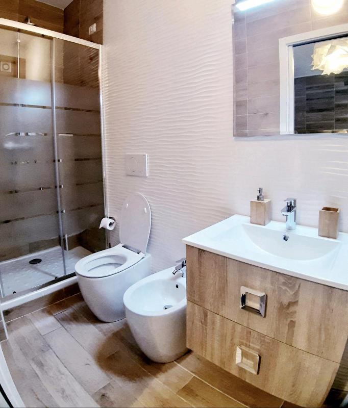 Triple Room with Private Bathroom image 2