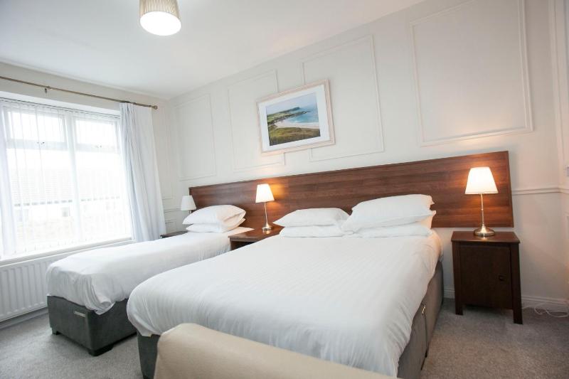 Triple Room image 2