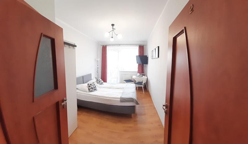 Twin Room image 3
