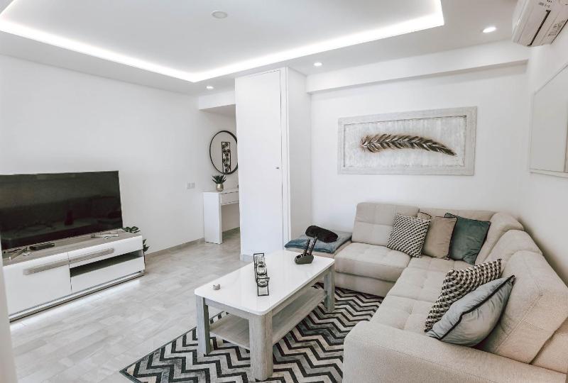 Apartment Rocha Vista Mar Dubai - image 39