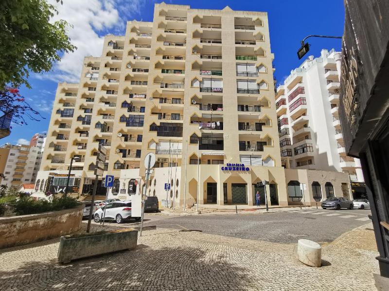 Apartment Rocha Vista Mar Dubai - image 24