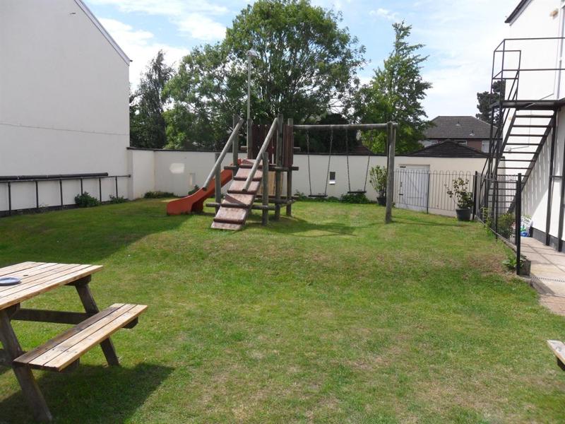 London Inn - image 22