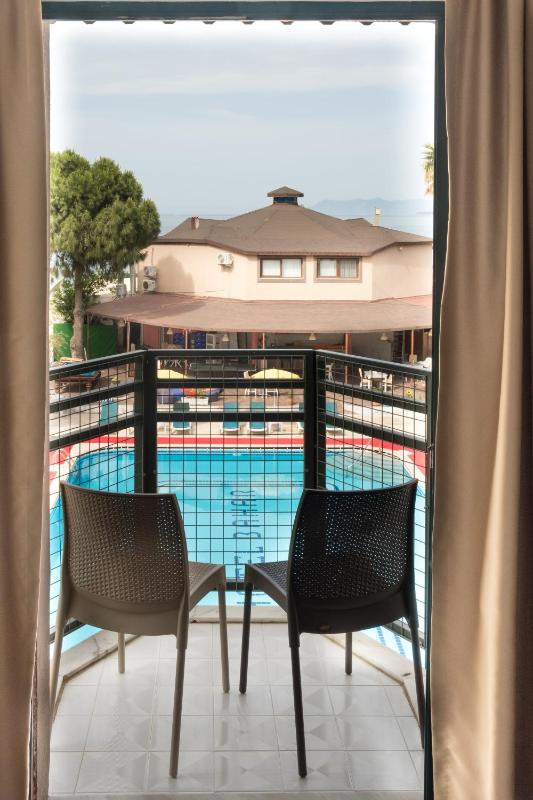 Double or Twin Room with Pool View image 3