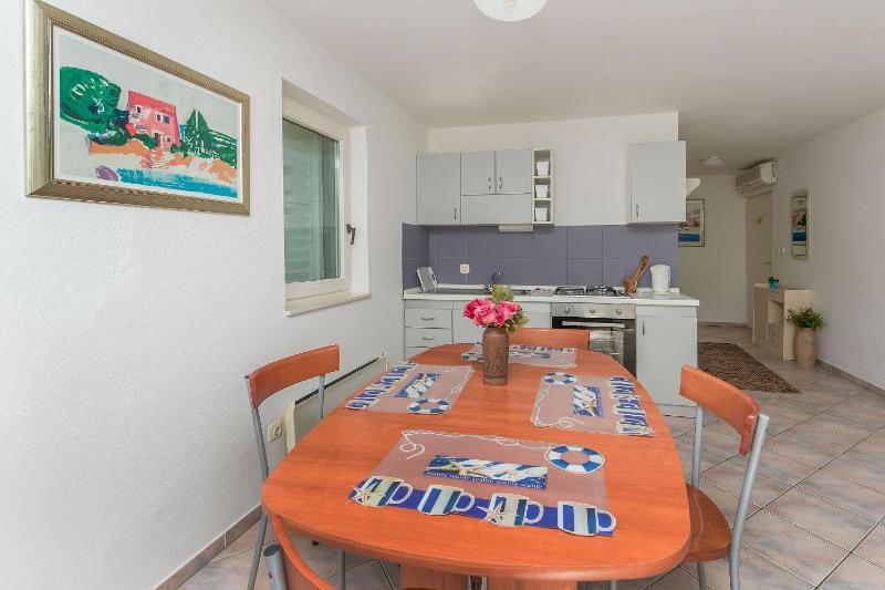 Apartments Dubravka - image 7