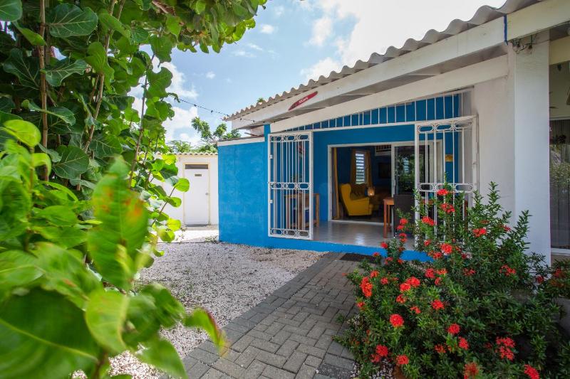 Studio at the pool in tropical Resort Seru Coral with privacy and large pool - image 25