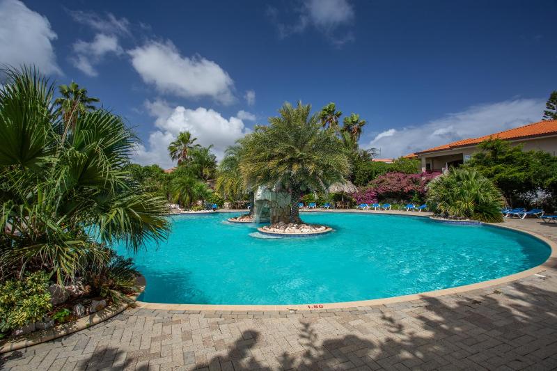 Studio at the pool in tropical Resort Seru Coral with privacy and large pool - image 27