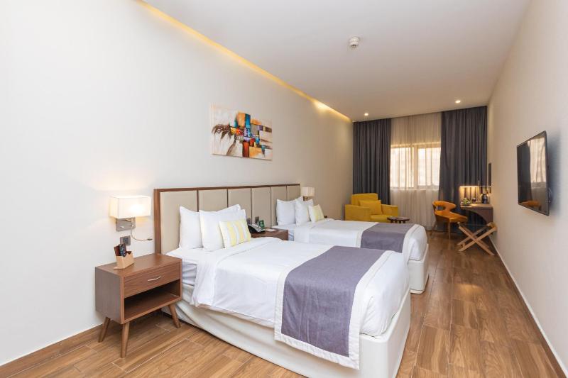 Executive Double or Twin Room image 3