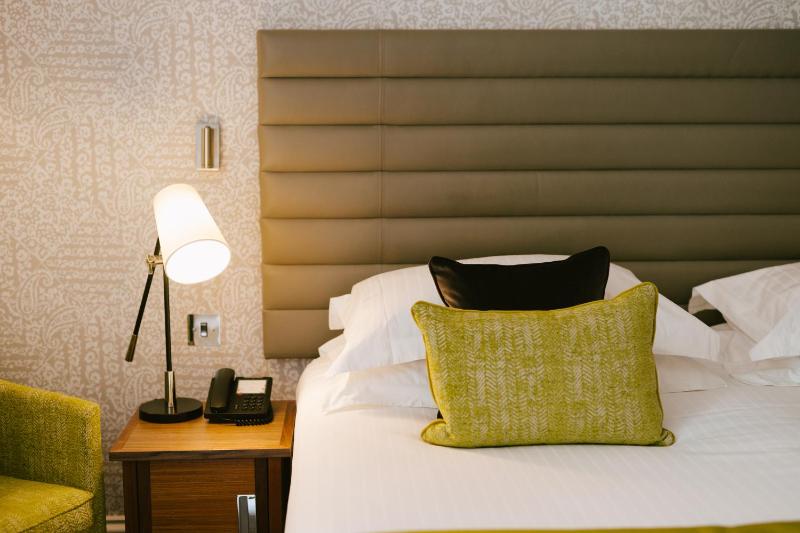 Classic Double Room image 4