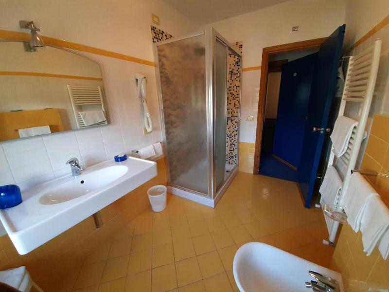 Quadruple Room image 3