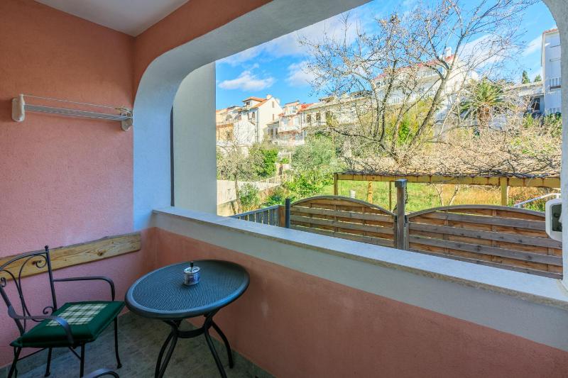 One-Bedroom apartment Standard image 3