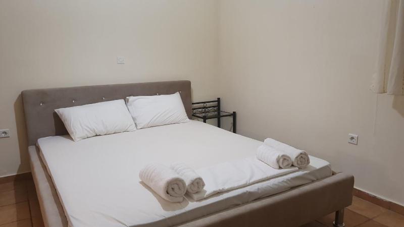 Three-Bedroom Apartment image 4