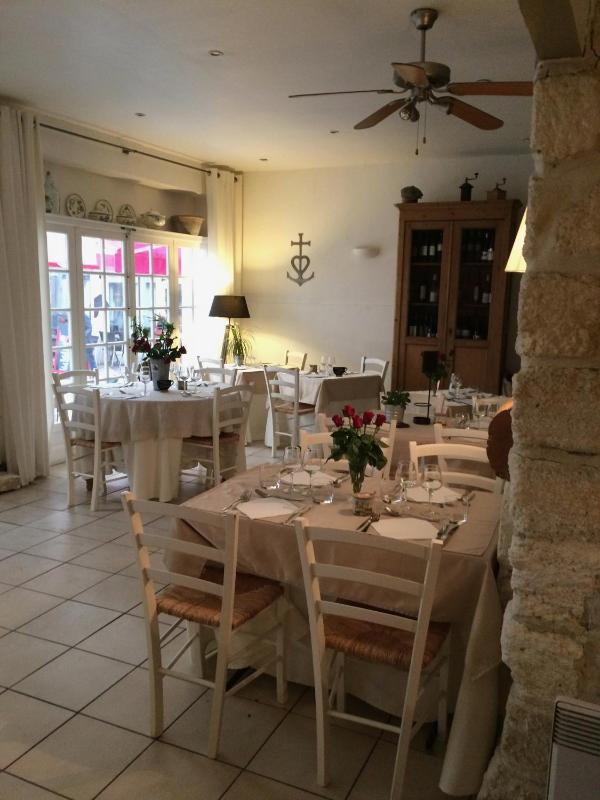 Hôtel Restaurant Le Provençal - image 26