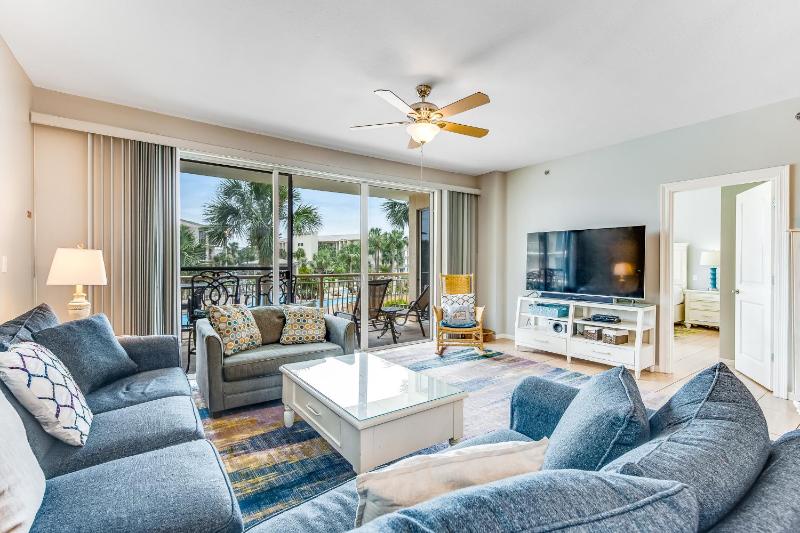Three Bedroom Apartment image 1