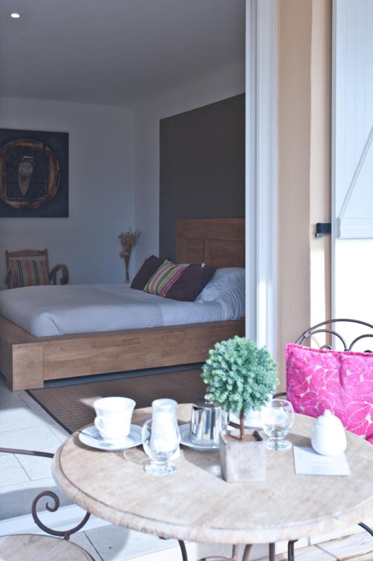 Double or Twin Room with Terrace and Sea View image 4