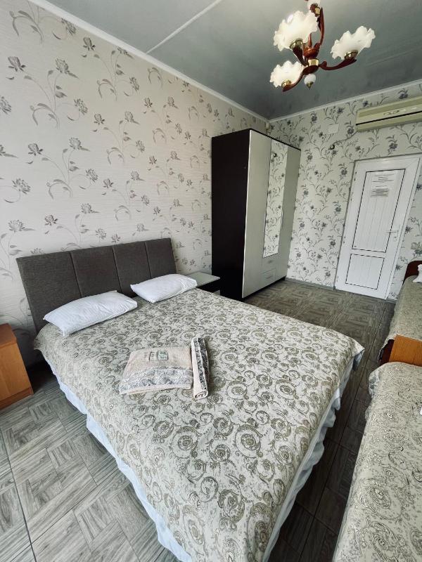 Quadruple Room image 2