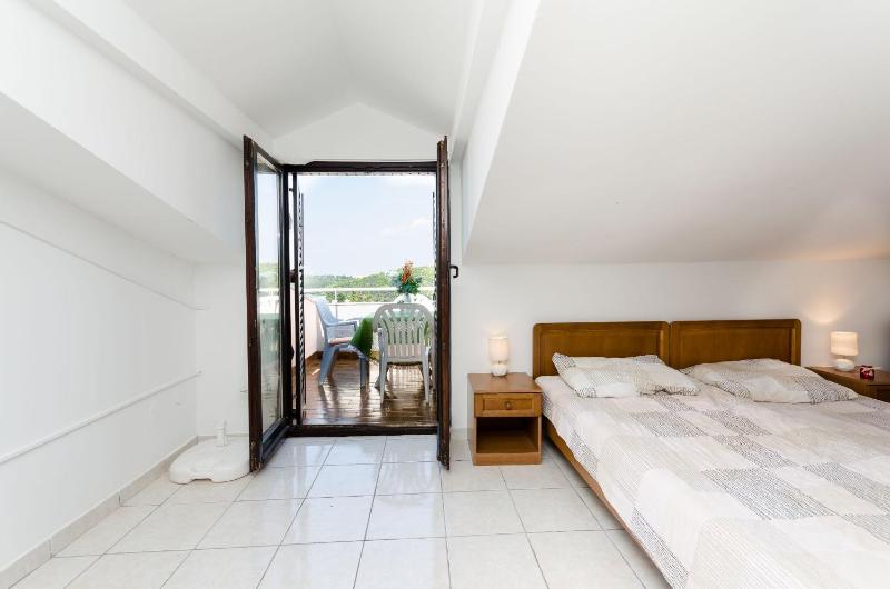 Studio with Terrace image 4