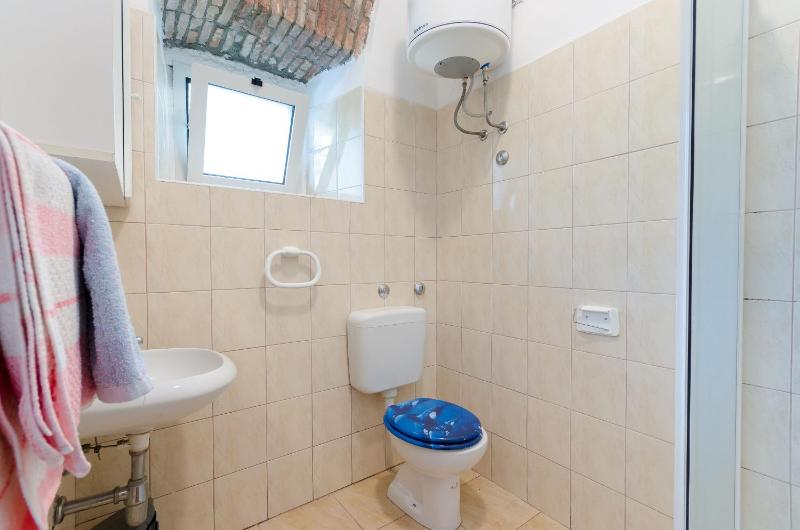 One-Bedroom apartment Standard image 3