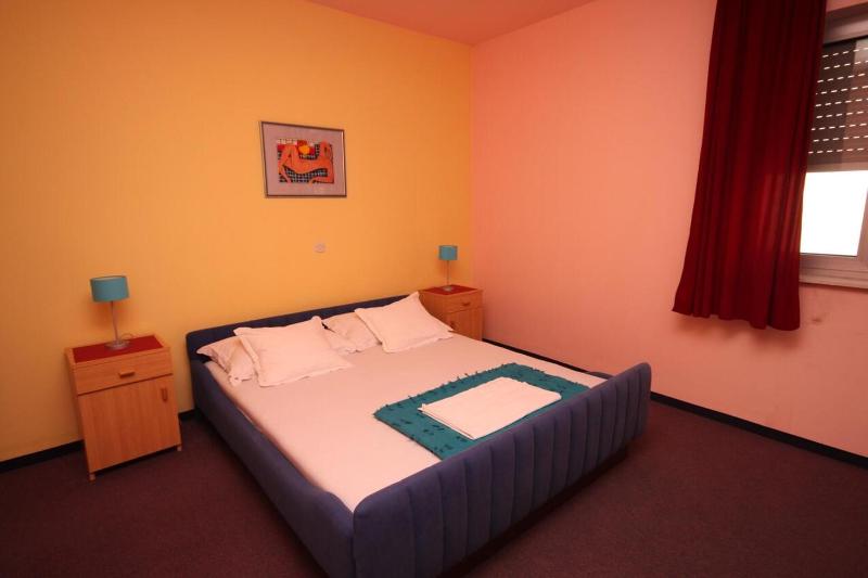 One-Bedroom Apartment with Balcony image 3