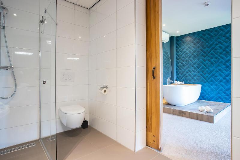 Suite with View image 3