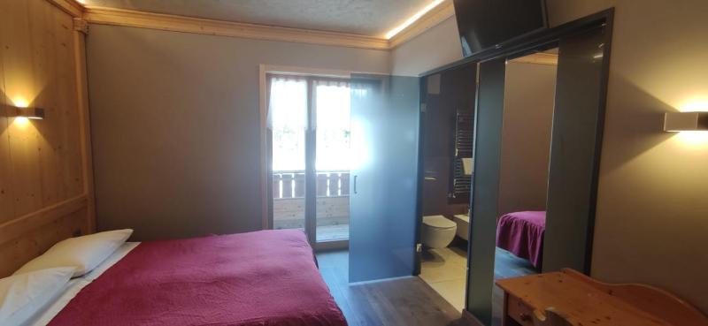 Standard Double Room image 4