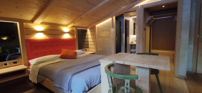 Junior Suite with Mountain View image 3