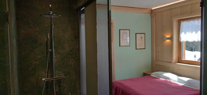 Superior Double Room image 3