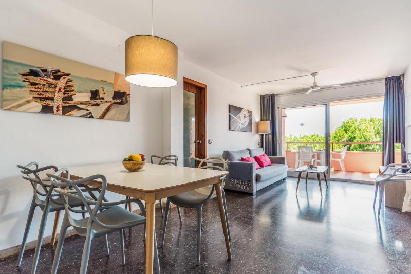 2 Bedroom Apartment (6 people) image 1