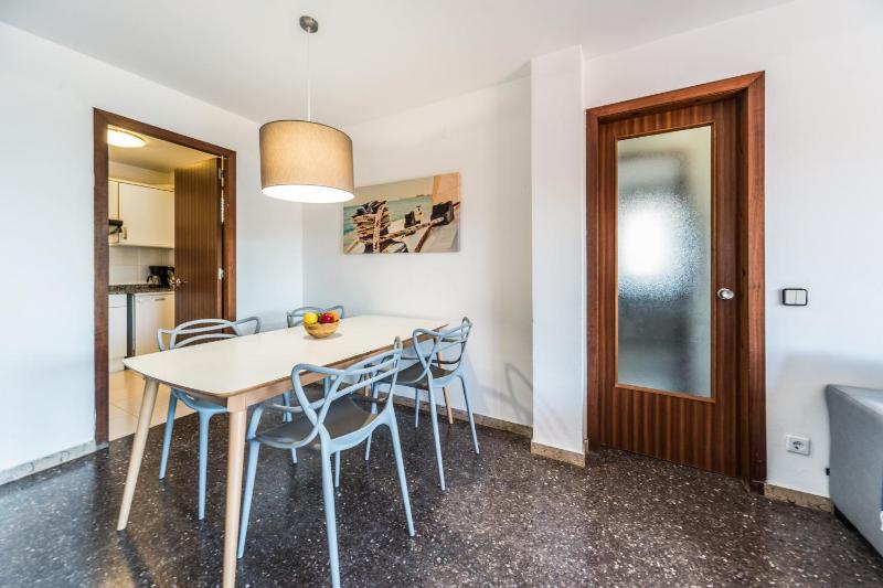 Three-Bedroom Apartment (8 People) image 2